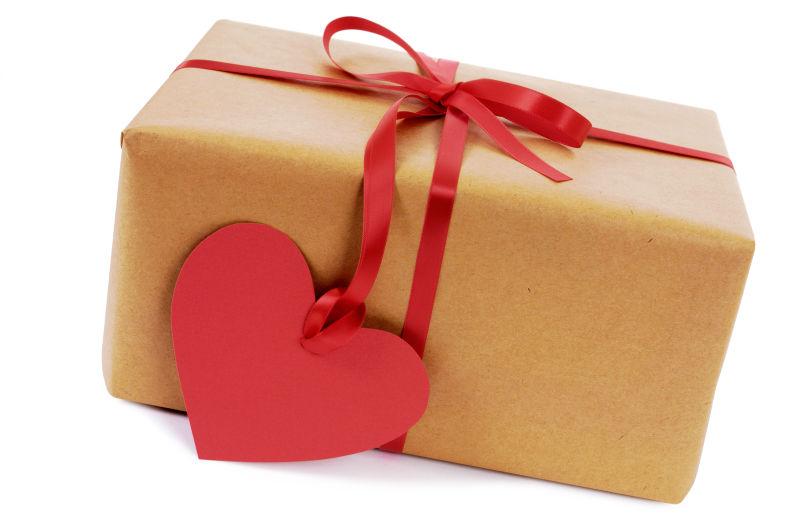 情人节礼物与红丝带和心形礼品