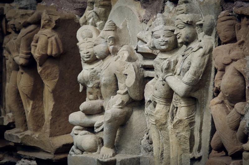 残缺的印度克久拉霍雕塑
