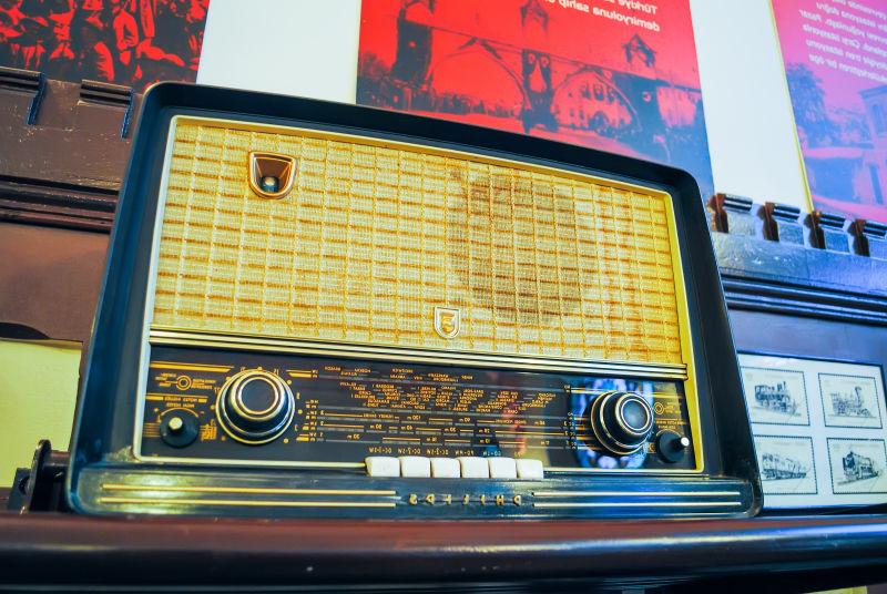 古老的收音机