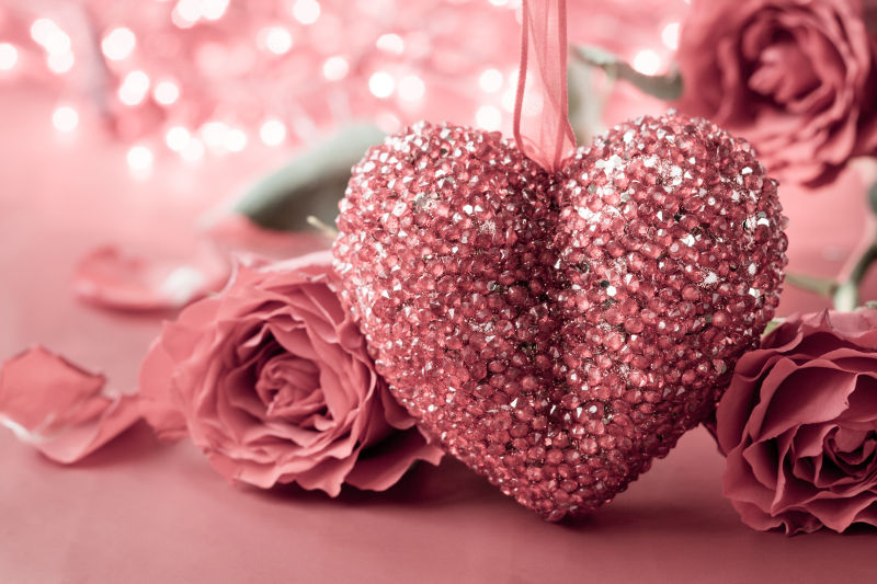 情人节粉色梦幻心形和玫瑰概念