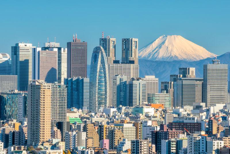 东京天际线与日本富士山风景