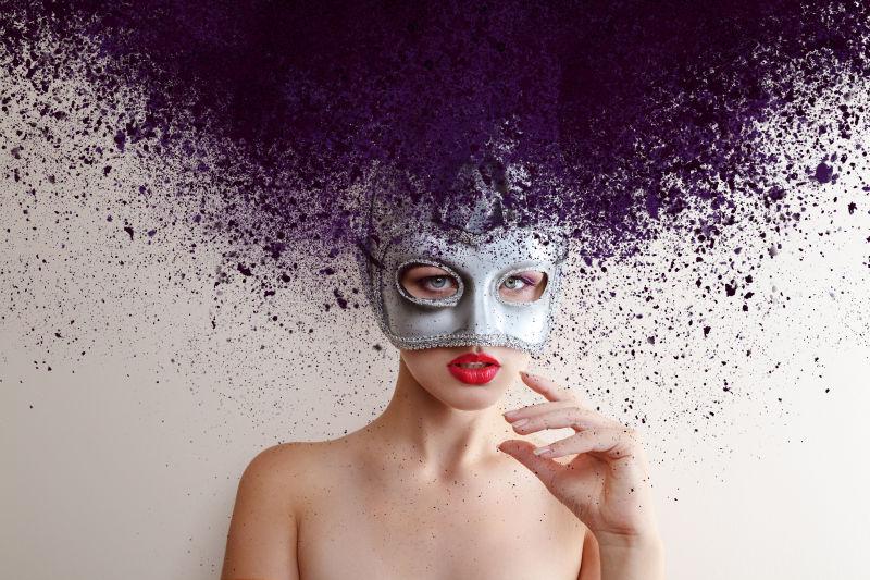 紫色抽象发型的时尚女模特