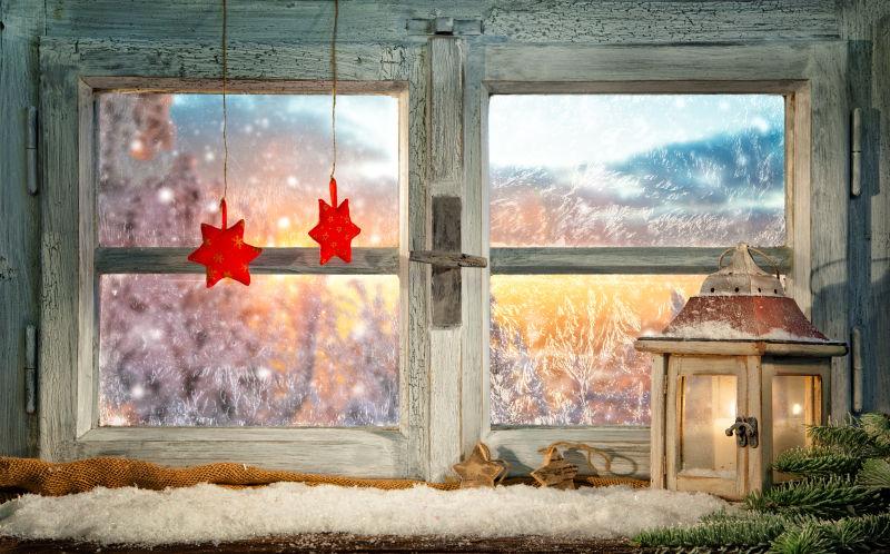 美丽的常温圣诞窗台装饰