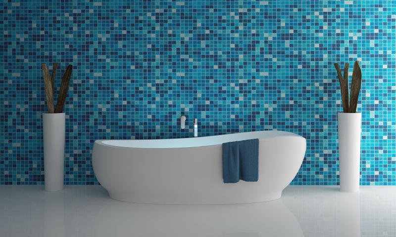 蓝色墙壁浴室里的现代浴缸