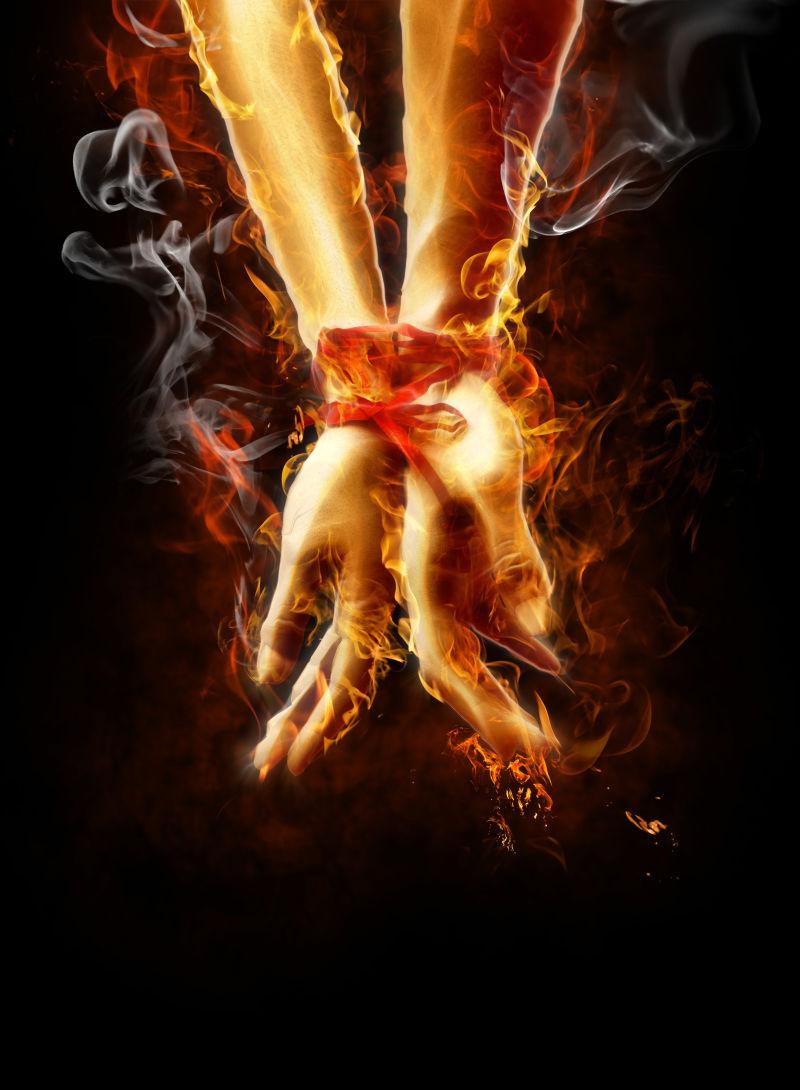 绑在一起的男人和女人的火焰手