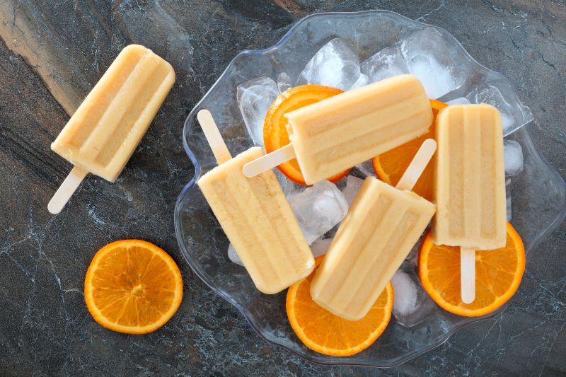 自制橙汁酸奶冰棒