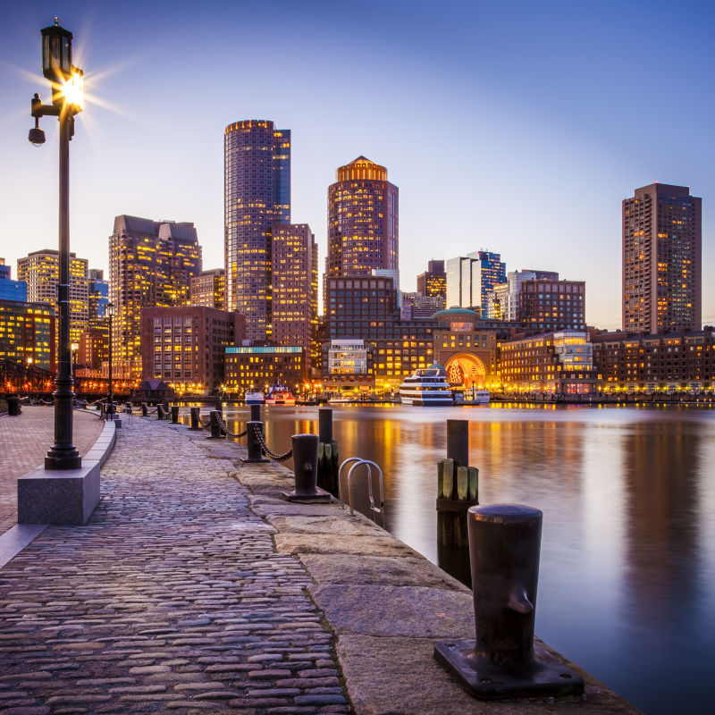 日落时分的波士顿港