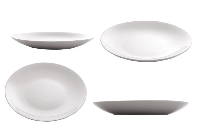 白色背景上不同造型的盘子