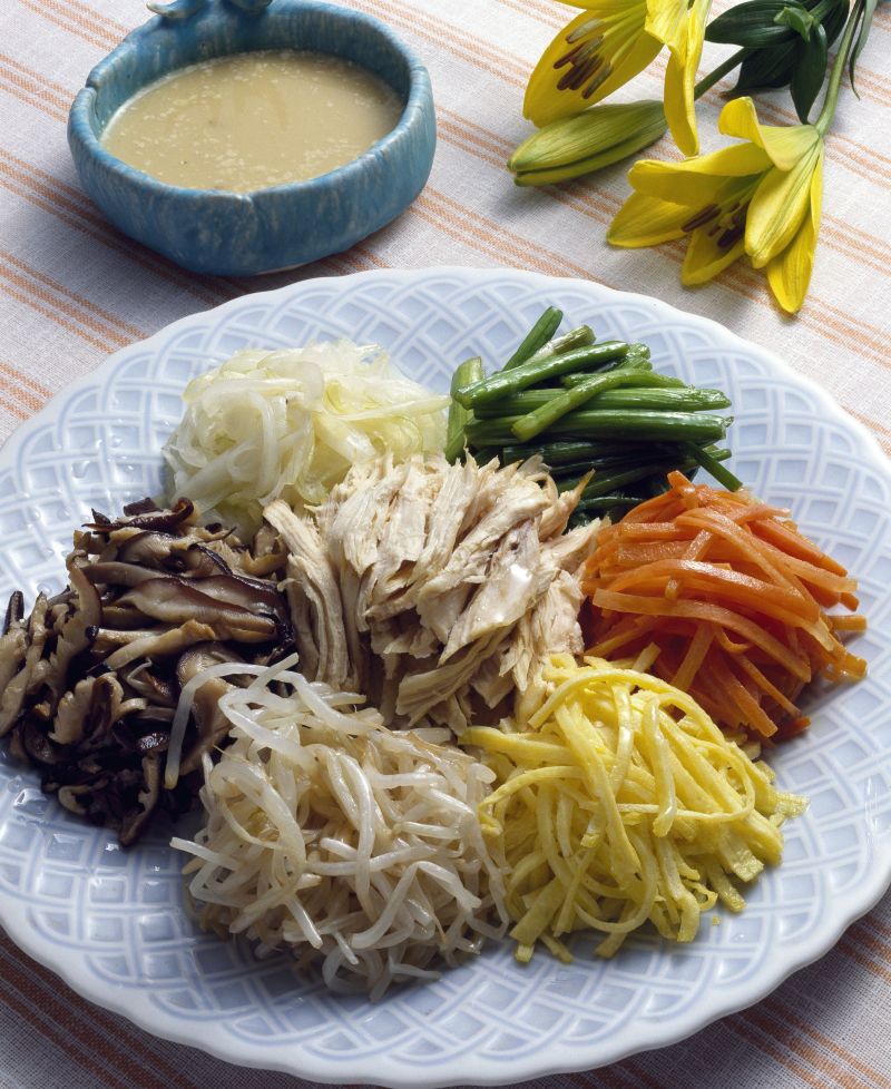 盘子上的韩国泡菜