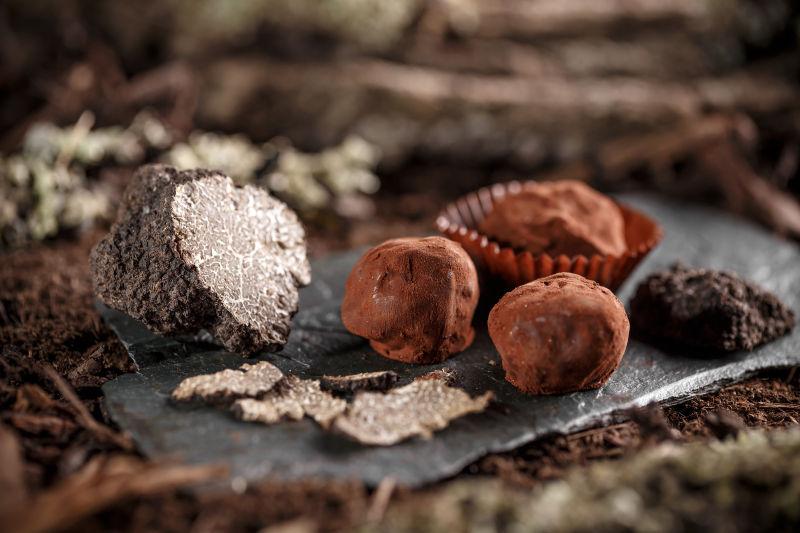 自制健康素食巧克力块菌