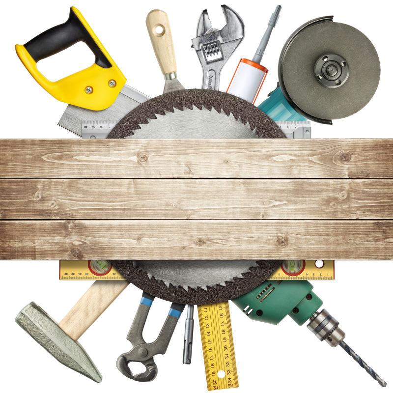 白色背景上木工的各种施工工具