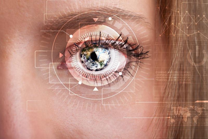 技术视野中的瞳孔扫描网络女性