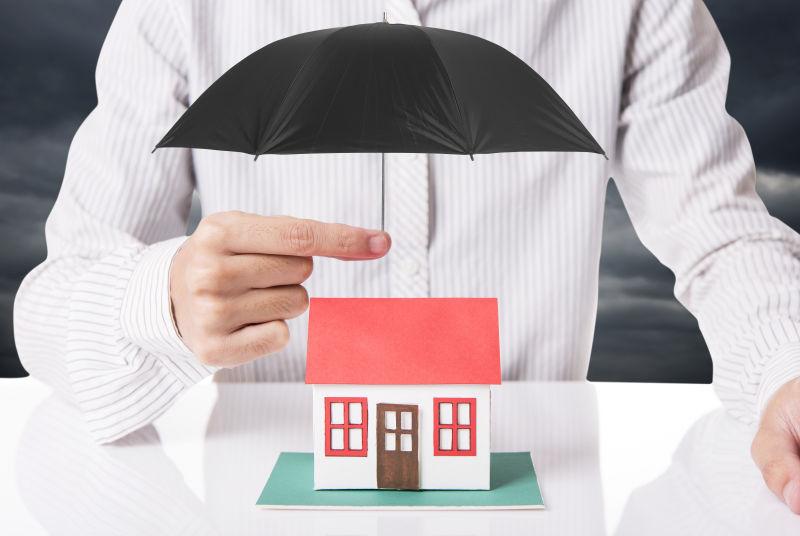 保险经理人和房屋保险概念