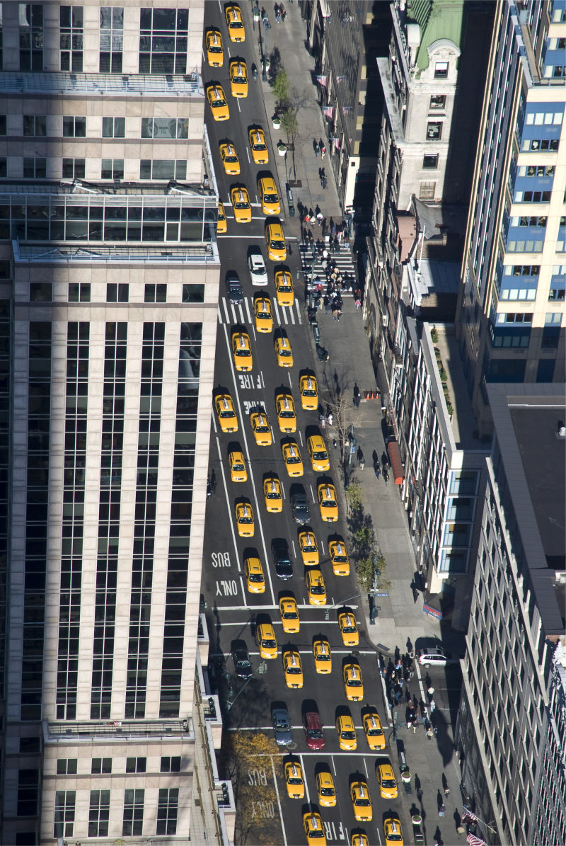 第五大街上的纽约出租车