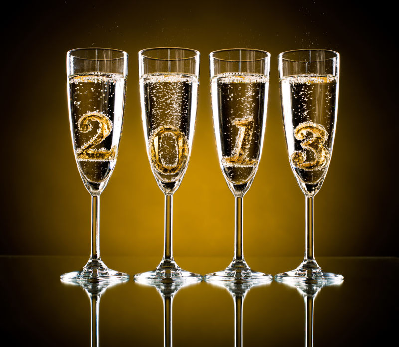 庆祝2013年的香槟酒