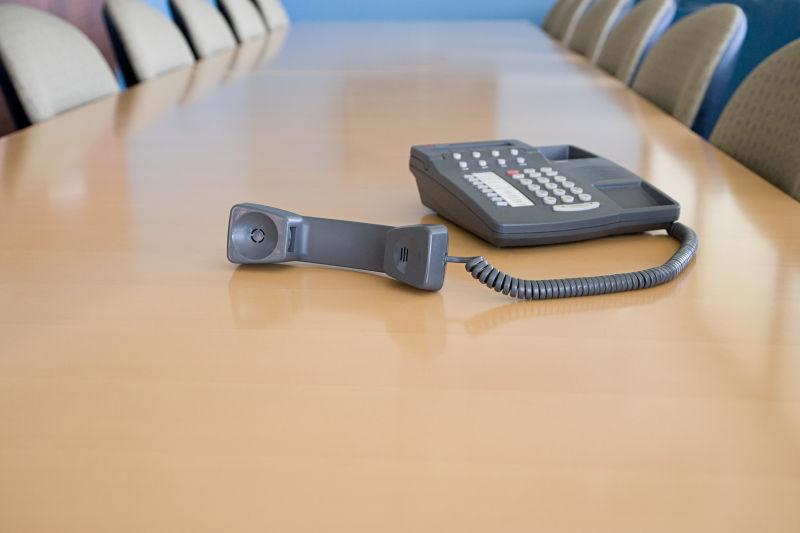 会议桌上的电话