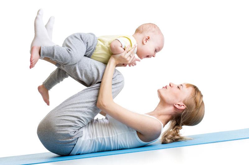 妈妈带宝宝做体操健身操