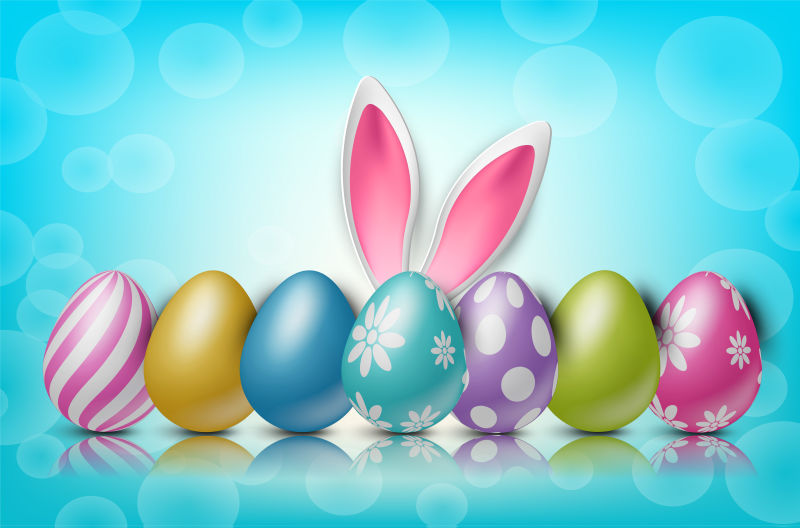 复活节背景与绘画的3D现实鸡蛋和兔子耳朵后面的蓝色背景与博基矢量图
