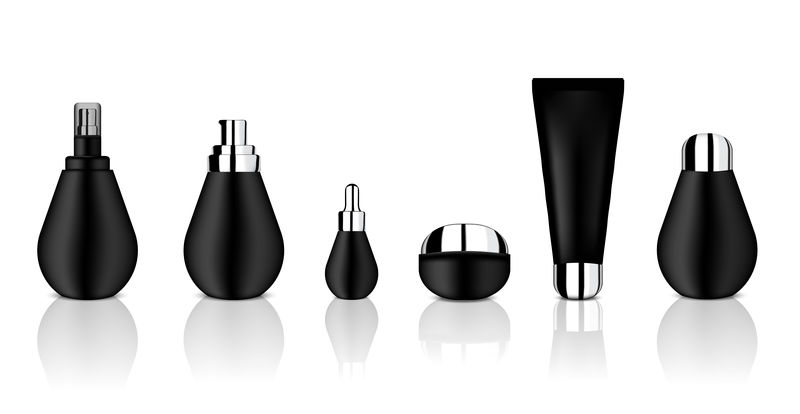 模拟现实的黑色光泽化妆皂-洗发水-奶油-滴油器和喷雾瓶与金属盖为护肤产品背景说明