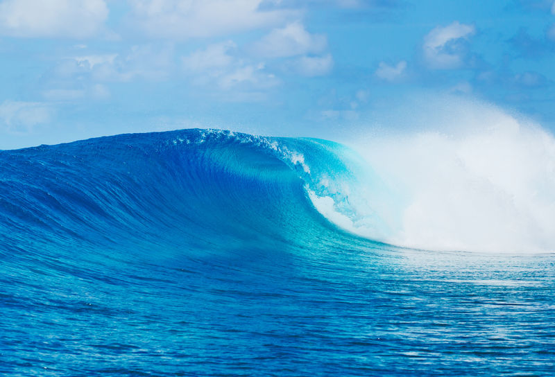 蓝色海浪-热带岛屿环礁-大自然原封不动的天堂