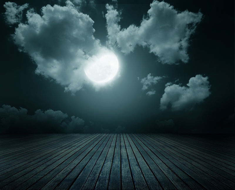 月圆夜空-海云倒影