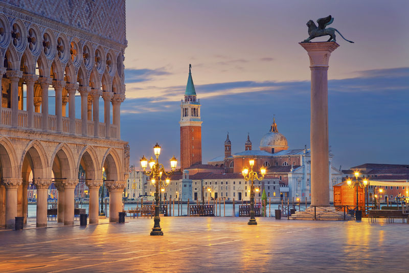 威尼斯.日出时威尼斯圣马可广场的形象