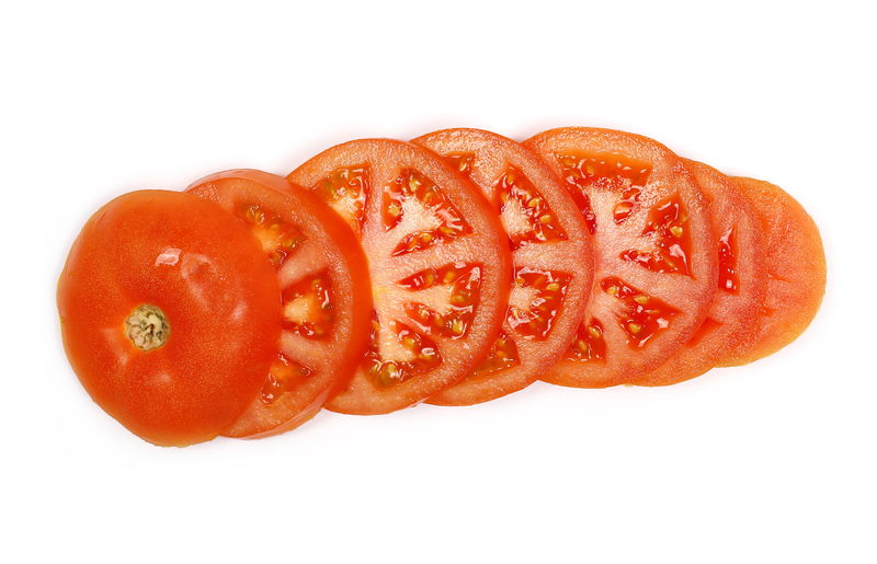 白底鲜红色番茄片