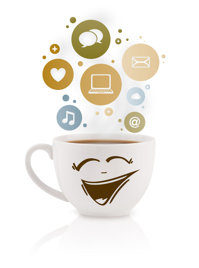 咖啡杯带有彩色气泡中的社交和媒体图标
