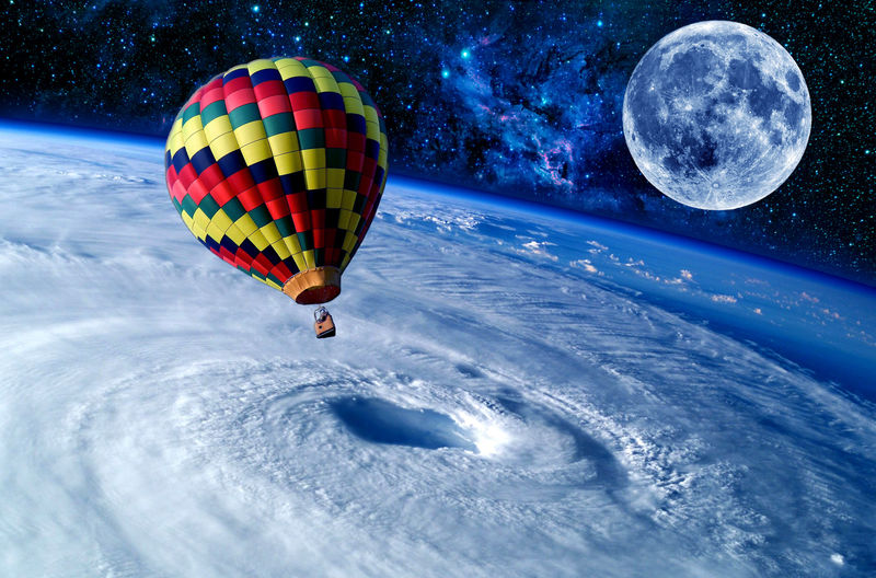气球地球月亮太空星仙境梦境-这张图片的元素由美国宇航局提供