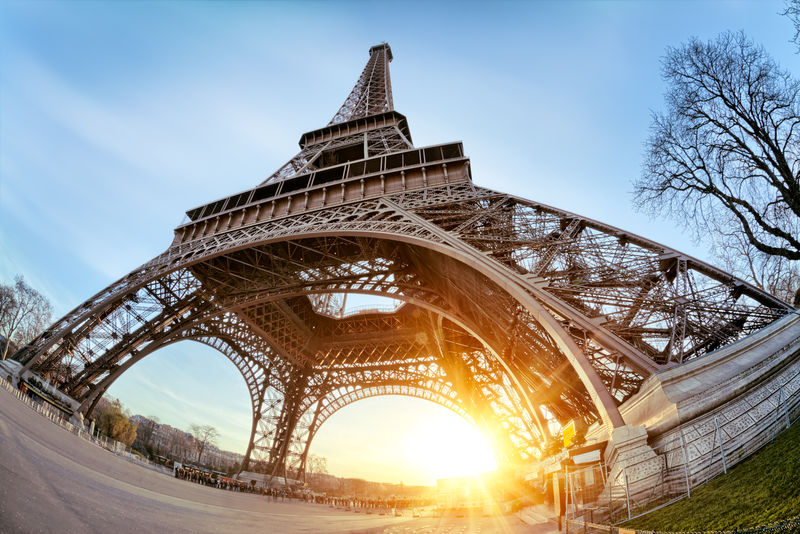 拉图尔的法国巴黎的埃菲尔铁塔