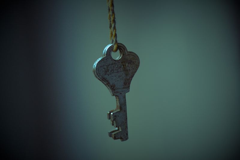 悬挂的钥匙