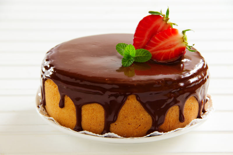 巧克力奶油草莓海绵蛋糕