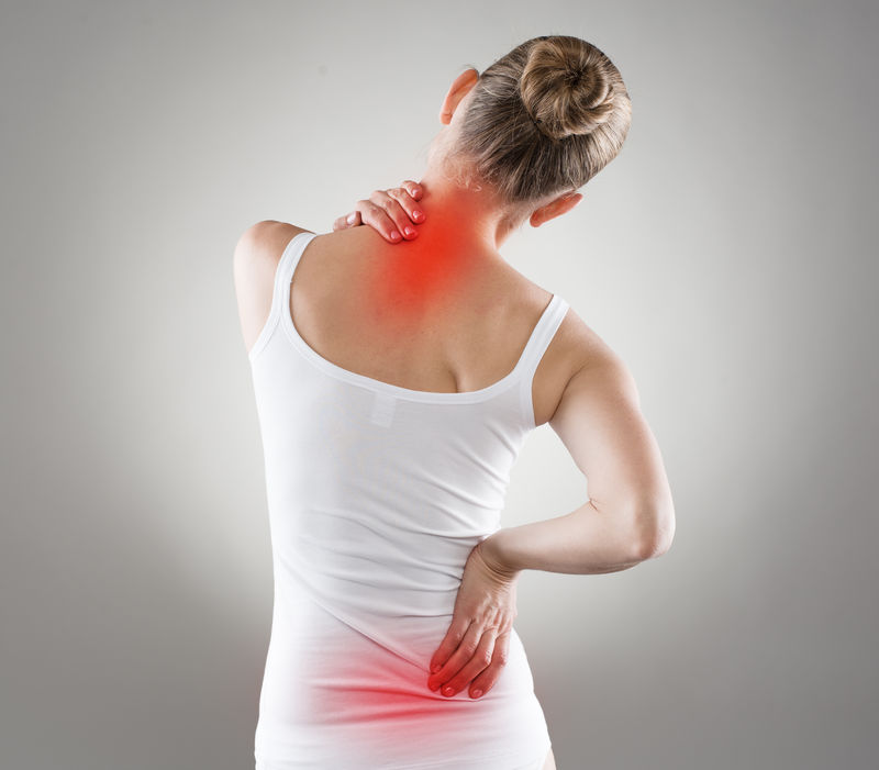 脊柱骨质疏松症-脊柱侧凸-女性背部脊髓问题