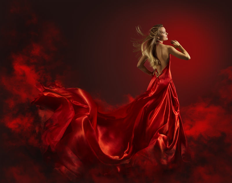 红衣女郎-淑女飘逸飘飘飘飘-风吹拂着头发-裸露的背影描绘着身着长袍的美丽女孩