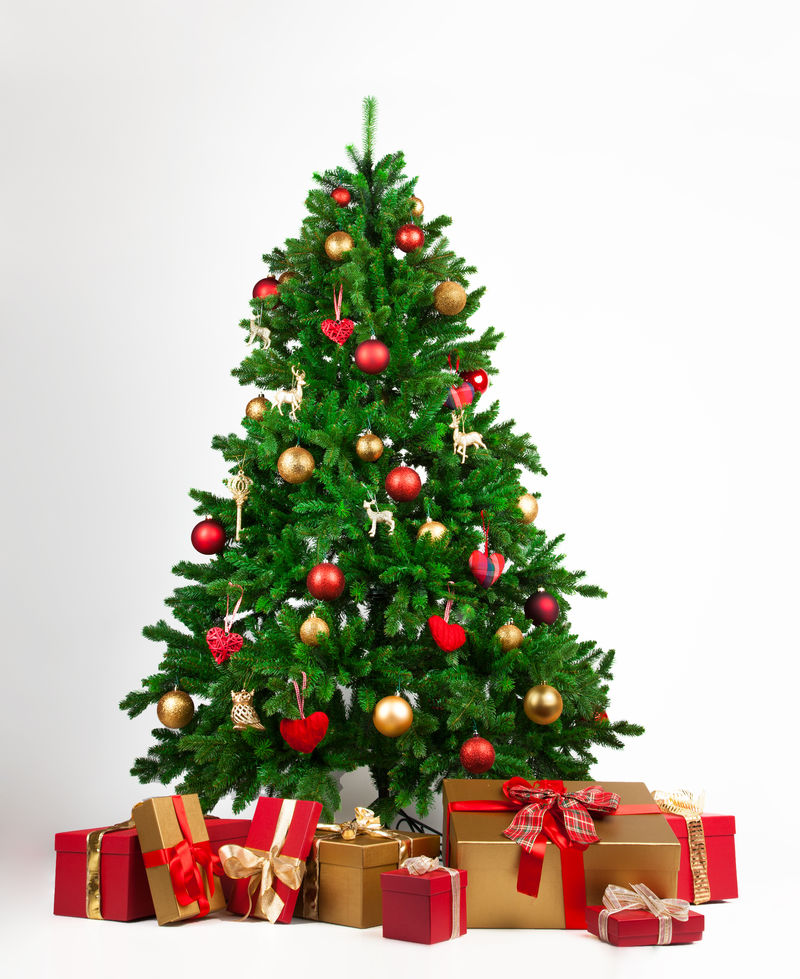 圣诞树和许多礼品盒