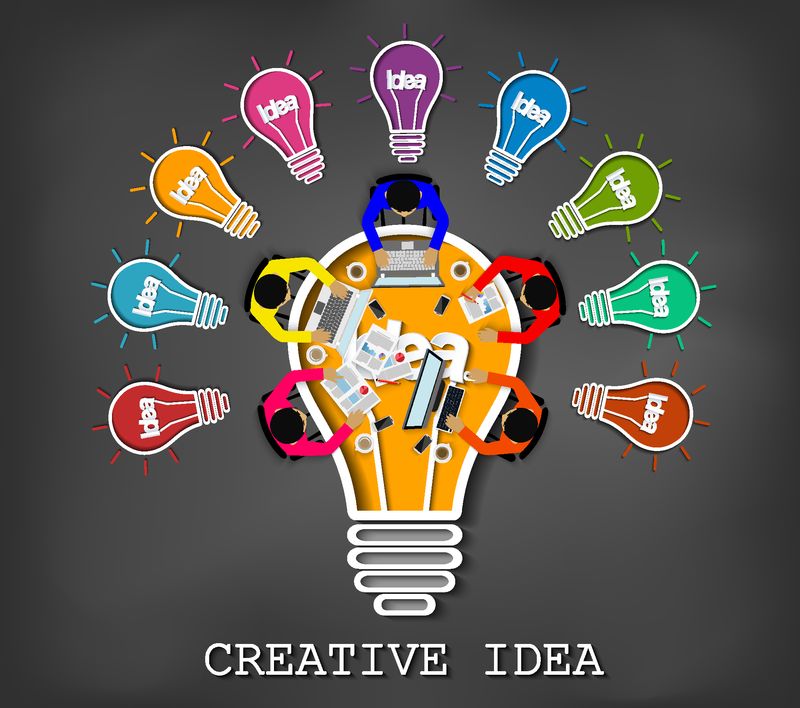 创意-灵感规划灯泡图标概念画在黑板背景上-团队合作-商人帮助头脑风暴-以获得更高的成功-矢量图解
