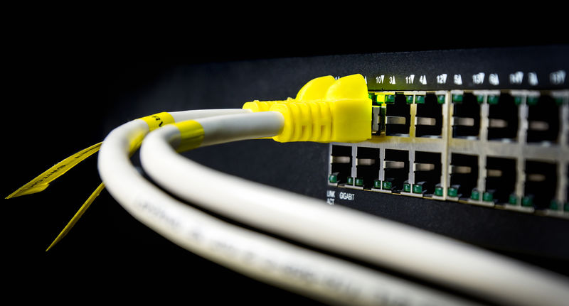 关闭网络交换机上的UTP Cat5e电缆