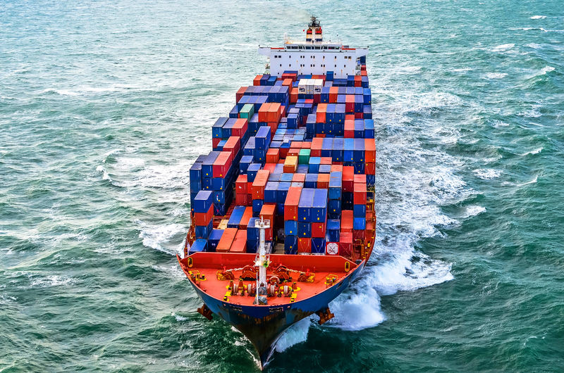 货船或集装箱船到全球进出口产品