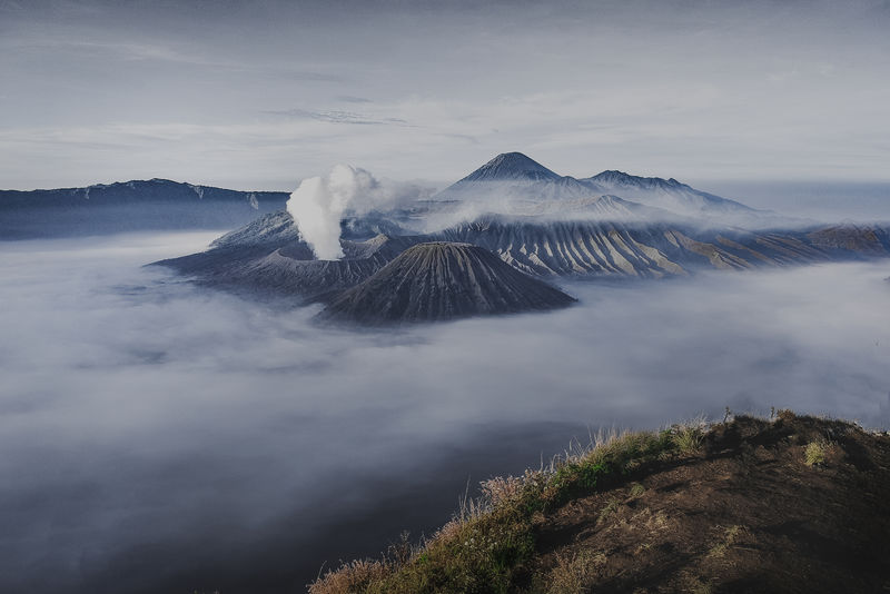 印度尼西亚的布罗莫火山和火山
