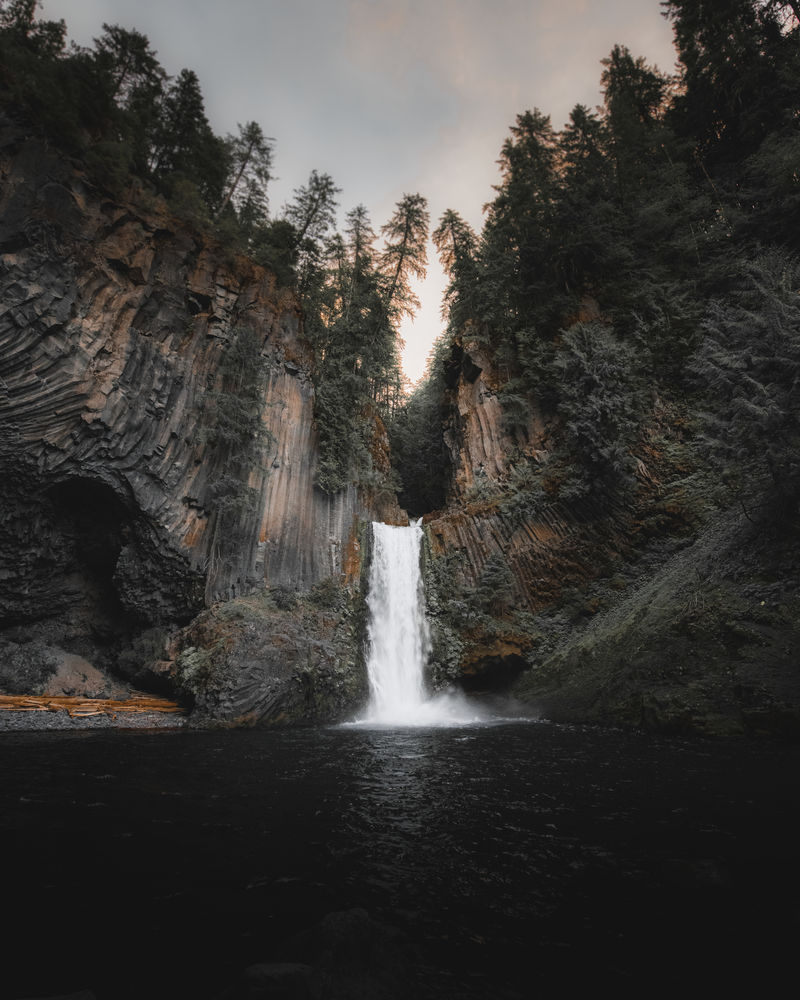 美国俄勒冈州托克特瀑布景观
