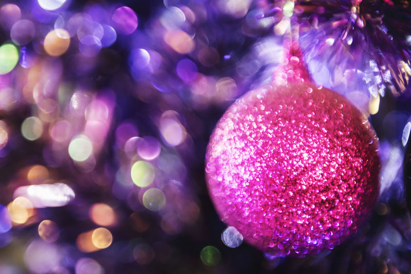闪亮粉色圣诞树背景