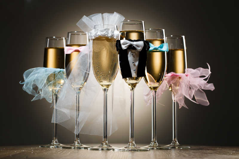 婚宴用香槟玻璃杯的组合