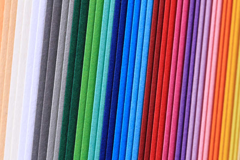颜色丰富的彩虹纸