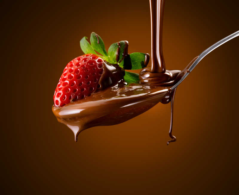 美味的巧克力草莓做法