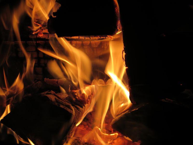 燃烧的木材特写