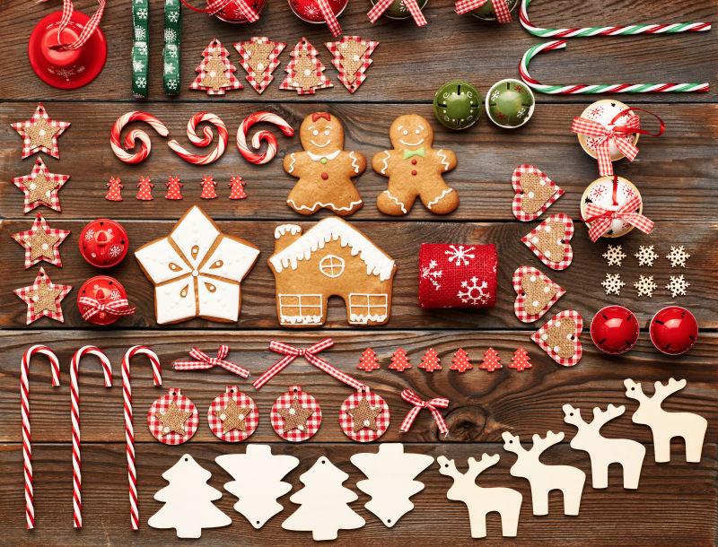 摆放整齐的圣诞自制姜饼和手工装饰