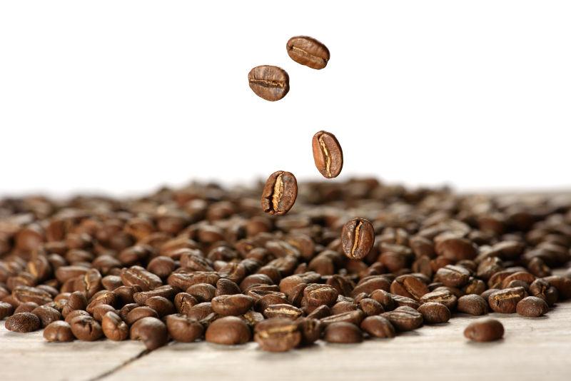 咖啡豆坠落
