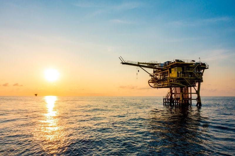 海上石油和钻井平台建设
