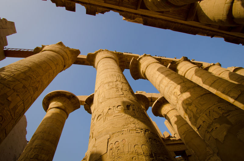 埃及古老的卡纳克大亚宫